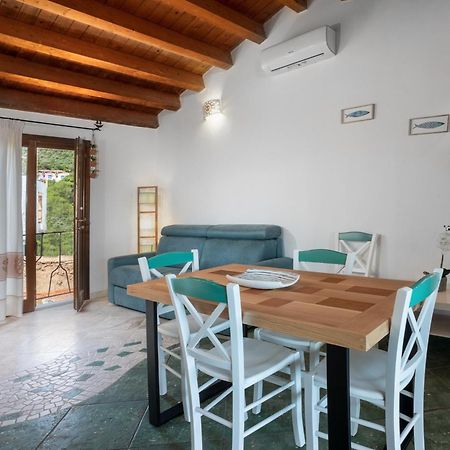 Villetta A Cannigione Exteriör bild